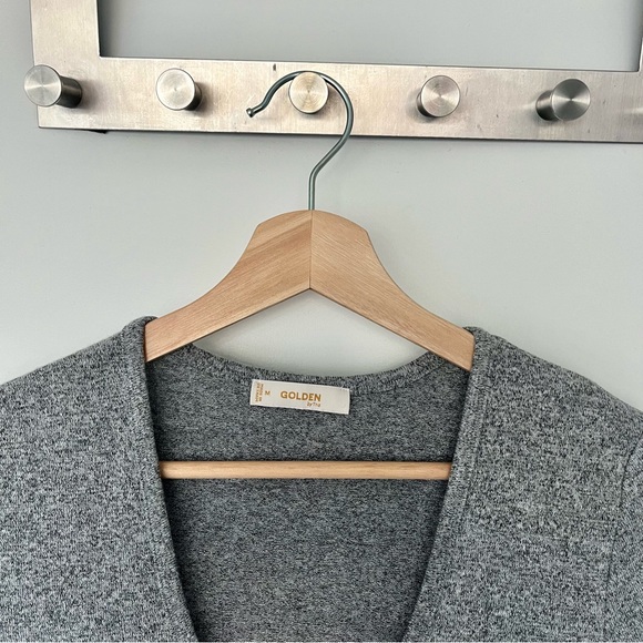 💙 Aritzia TNA Golden Short Sleeve Bodycon Knit Dress - Size M, Grey Heather - Picture 3 of 6